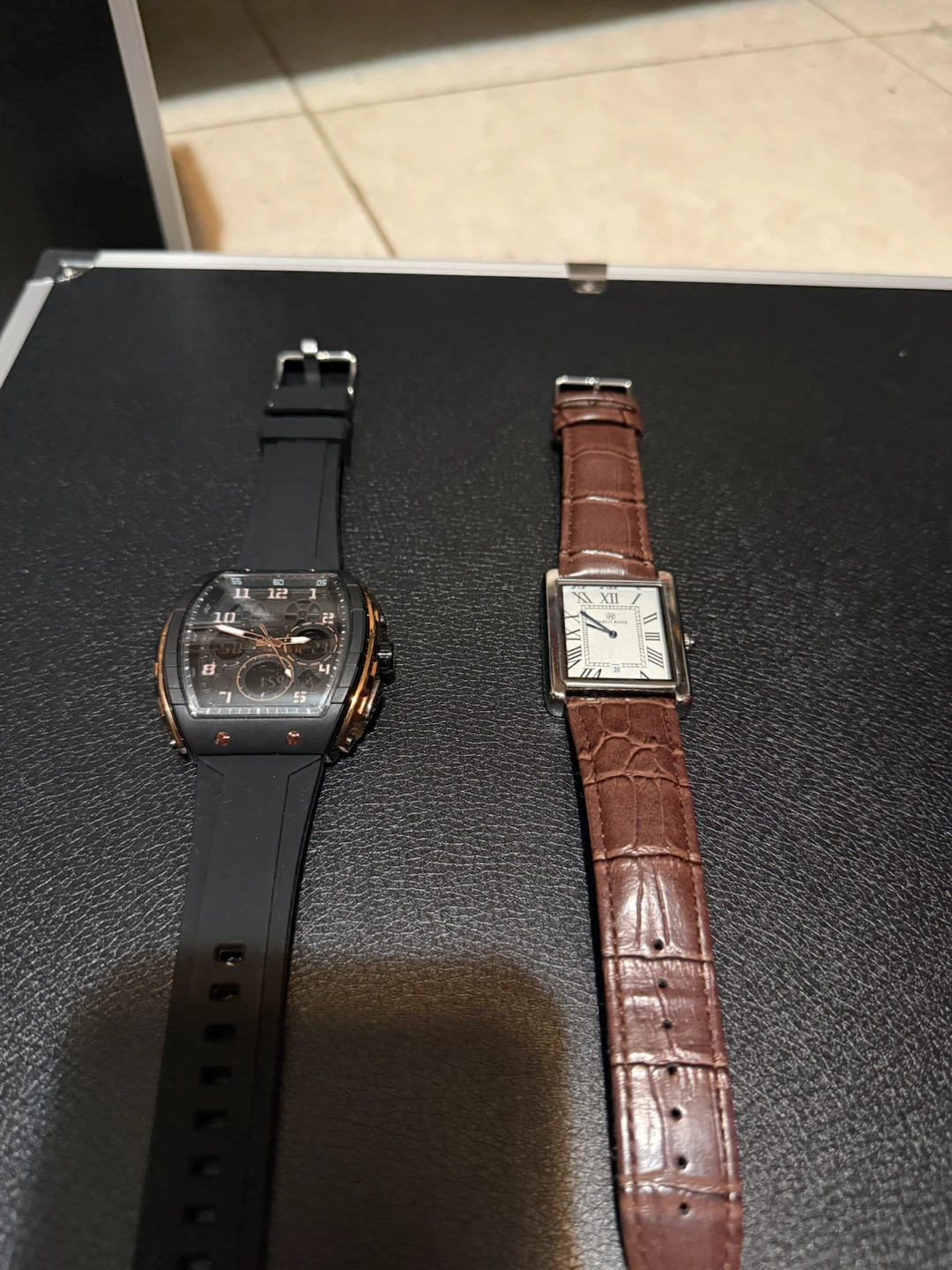 Two Watches: Black Rubber Strap & Brown Leather Strap - photo 3