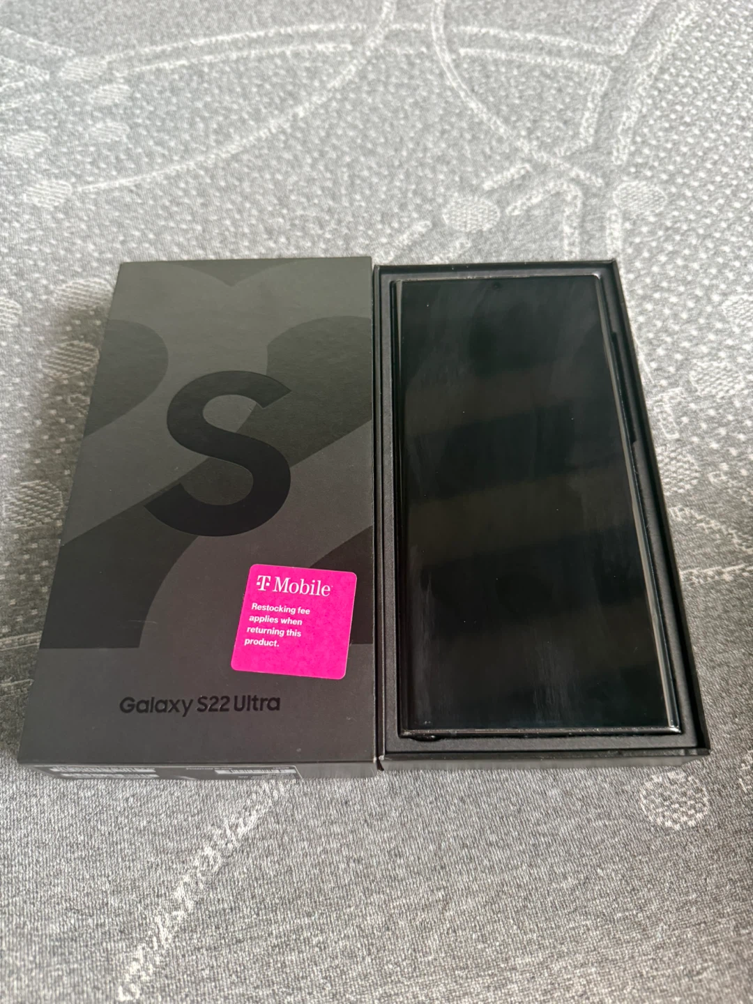 Samsung Galaxy S22 Ultra – For Parts/Repair