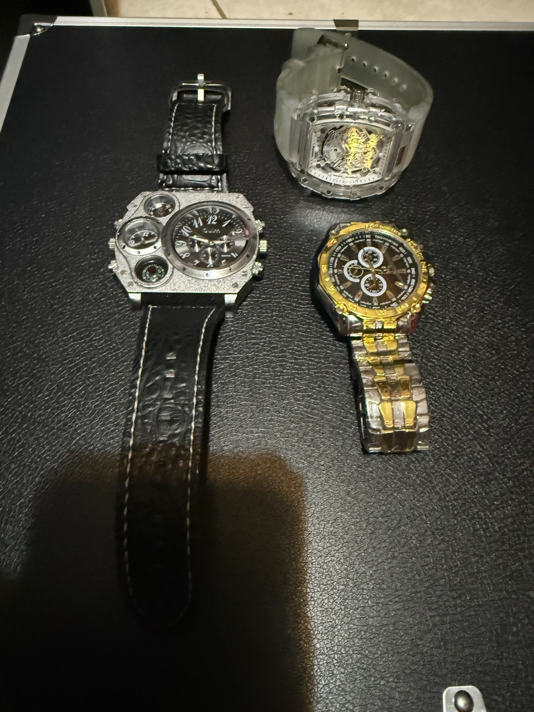 3 watch’s lot Oulm Quartz Watch with Compass and Multiple Dials - photo 4