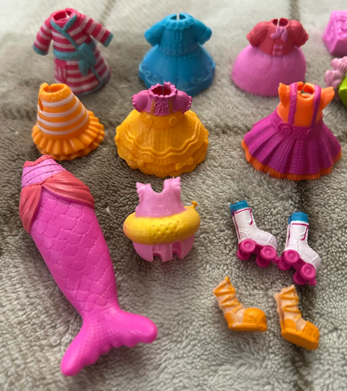 Lalaloopsy Mini Doll Lot with Accessories - photo 2
