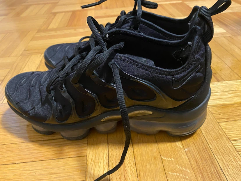 Black Nike Air VMs - photo 2