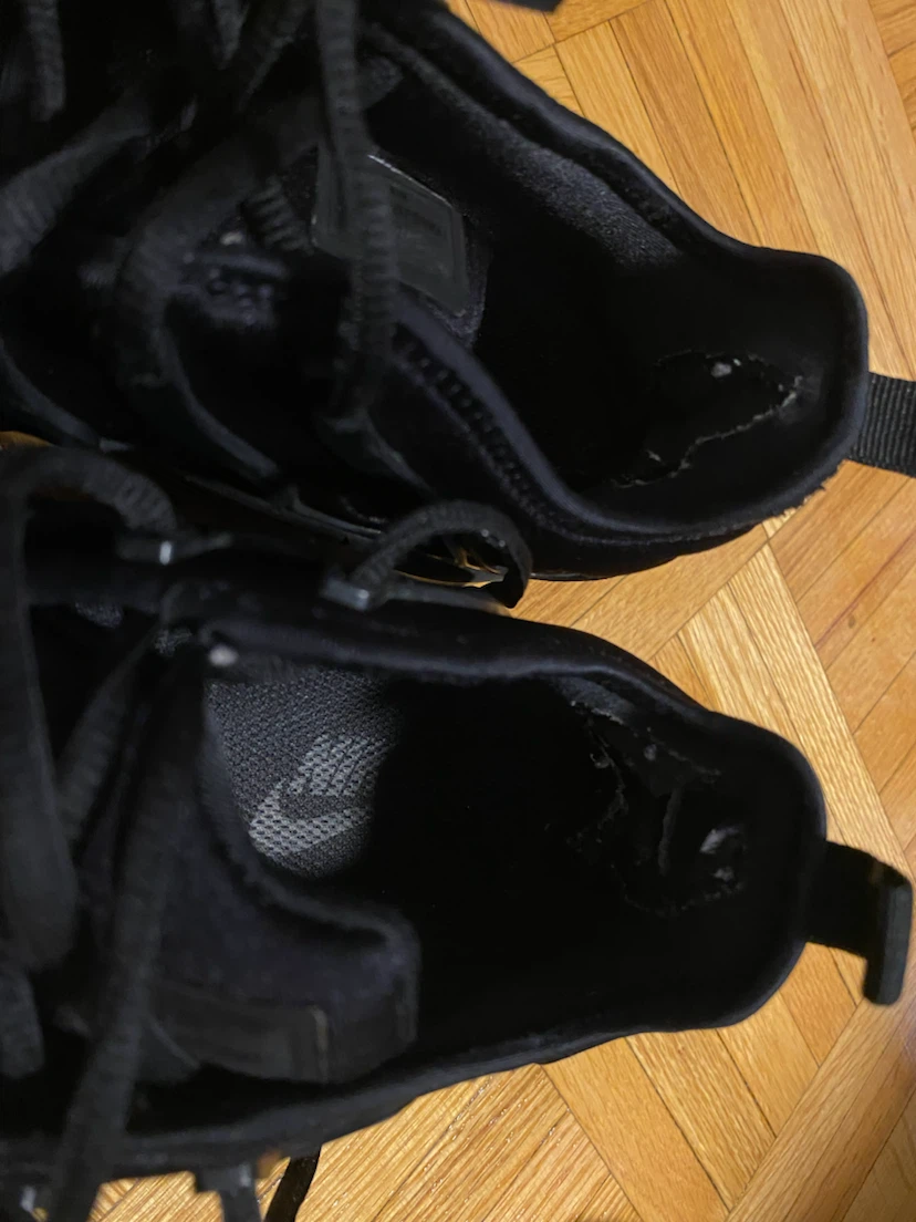 Black Nike Air VMs - photo 4