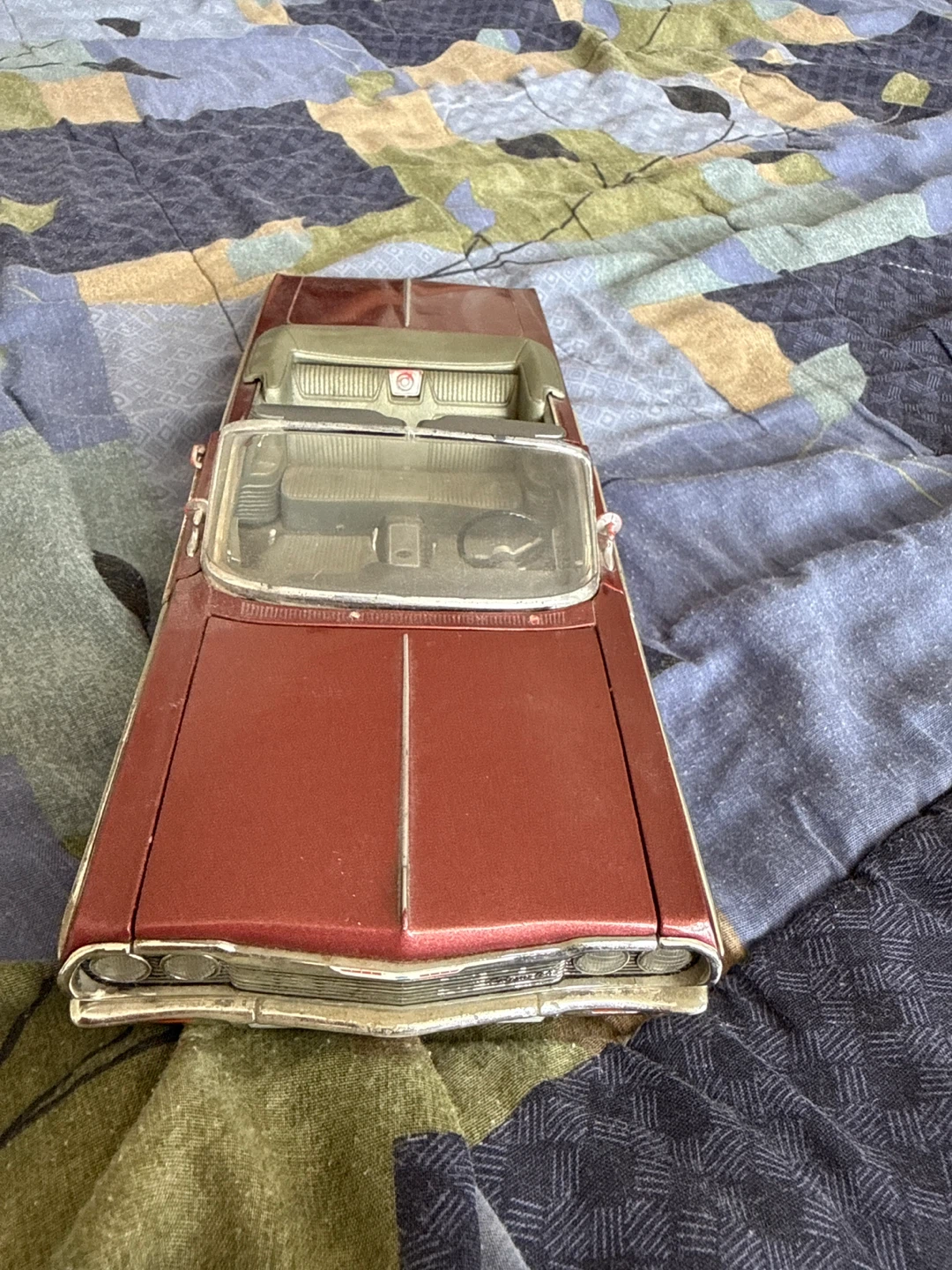 1964 Chevrolet Impala SS 409 Diecast Model Car - photo 3