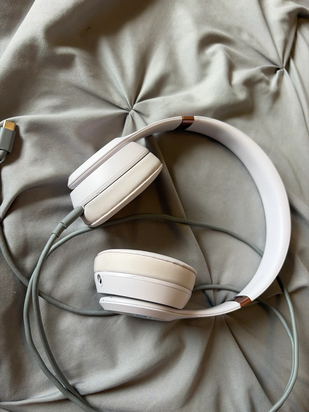 Beats Solo Headphones - White and Rose Gold - photo 5