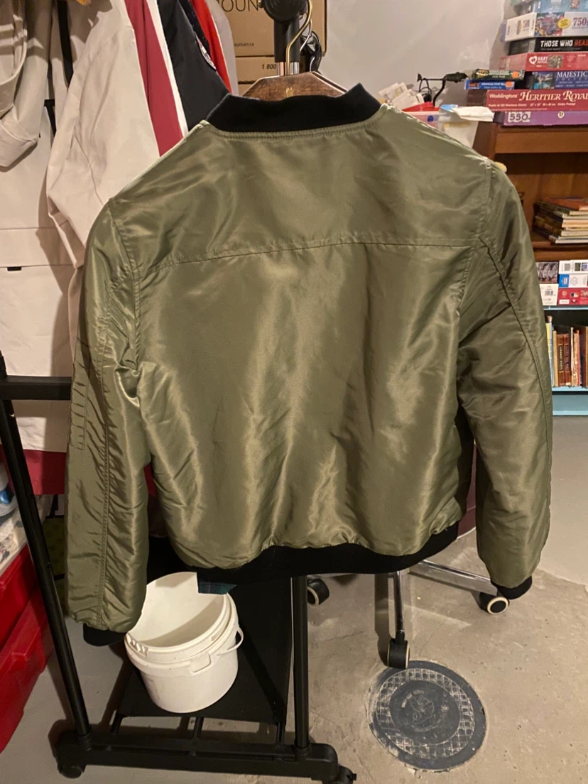 Forever 21 Olive Green Bomber Jacket - photo 2