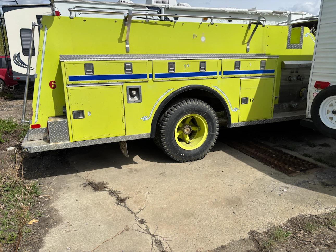 1979 FIRE PUMP TRUCK - photo 4