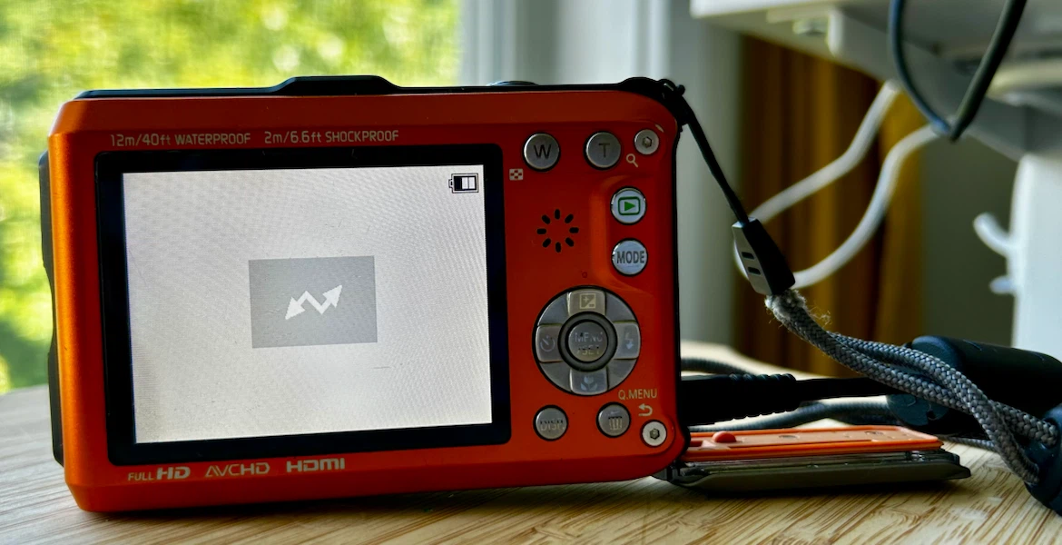Panasonic Lumix DMC-TS4 Camera - Waterproof, Freezeproof - photo 2