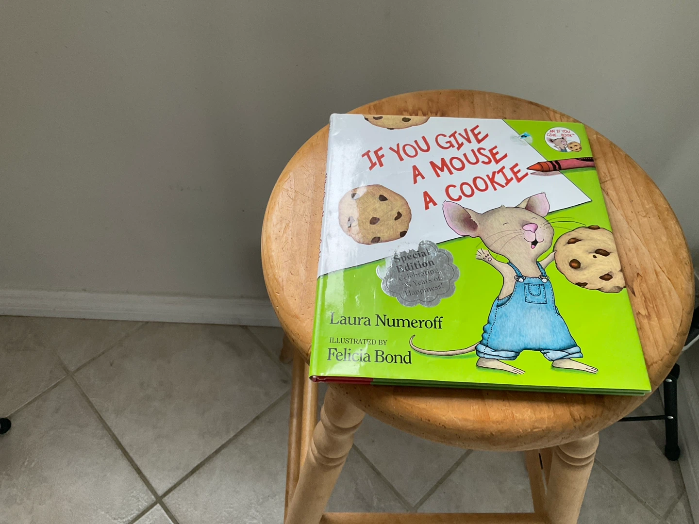 Set of 5 Children's Storybooks - photo 4