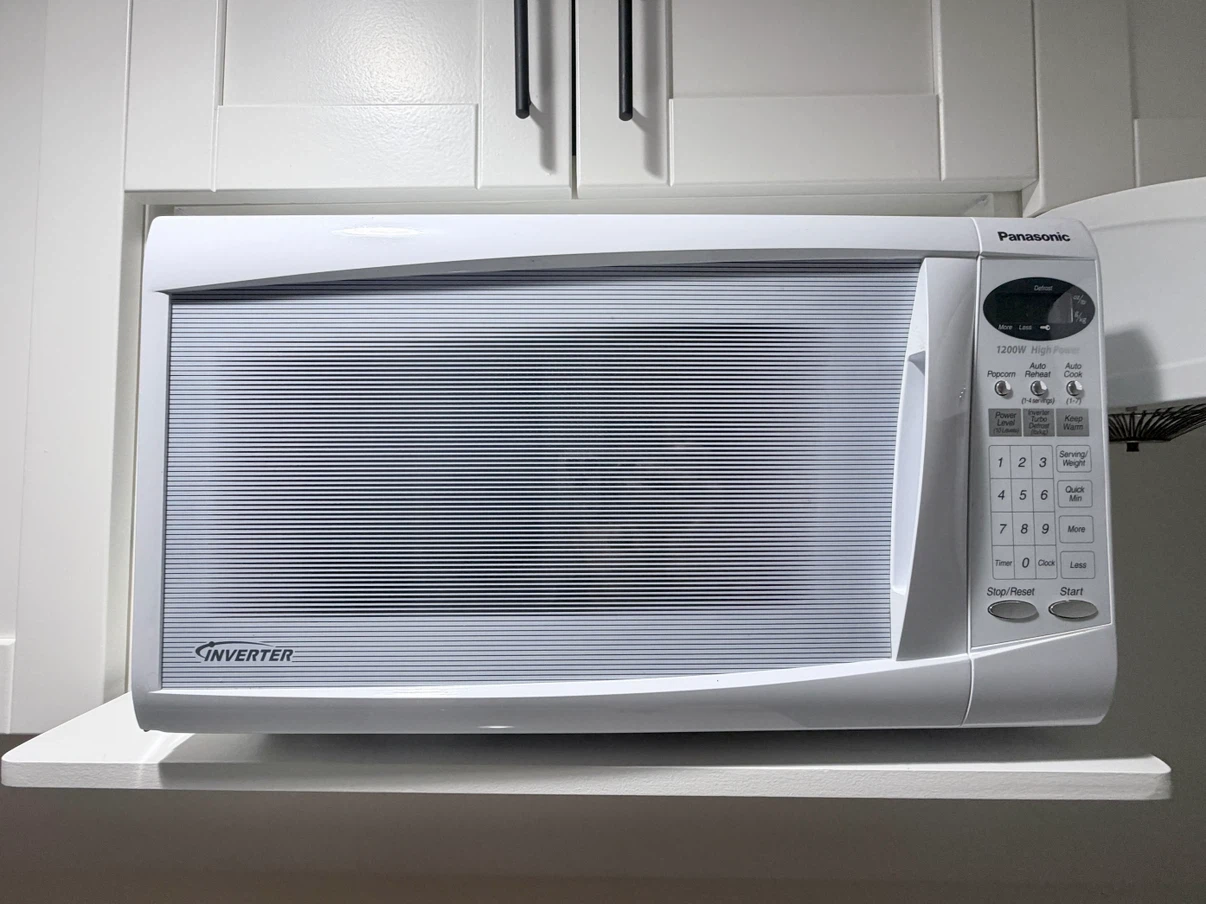 Panasonic NN-SA636WX Microwave