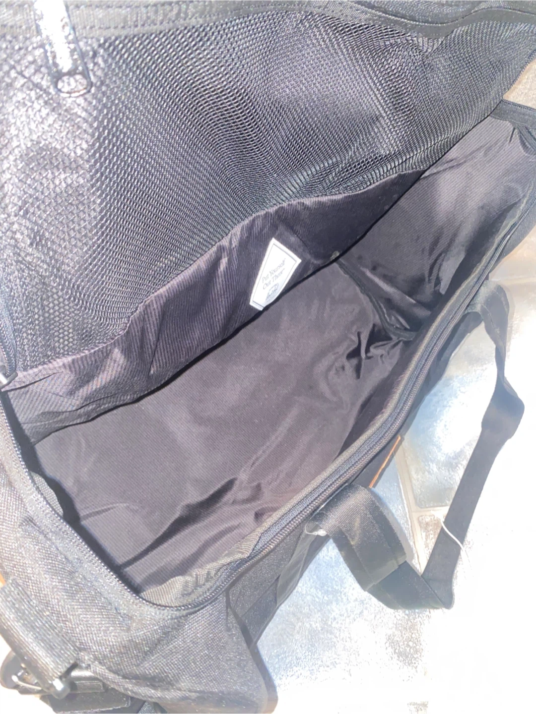 Herschel Black Duffle Bag - photo 5