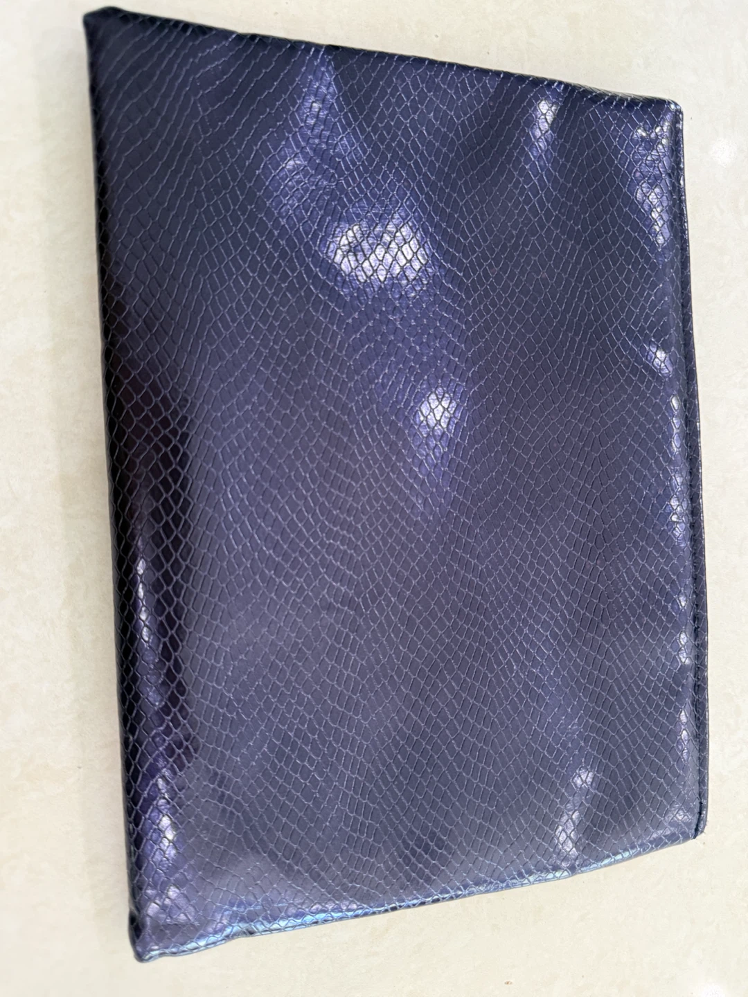 La Prairie dark blue cosmetic pouch - photo 2
