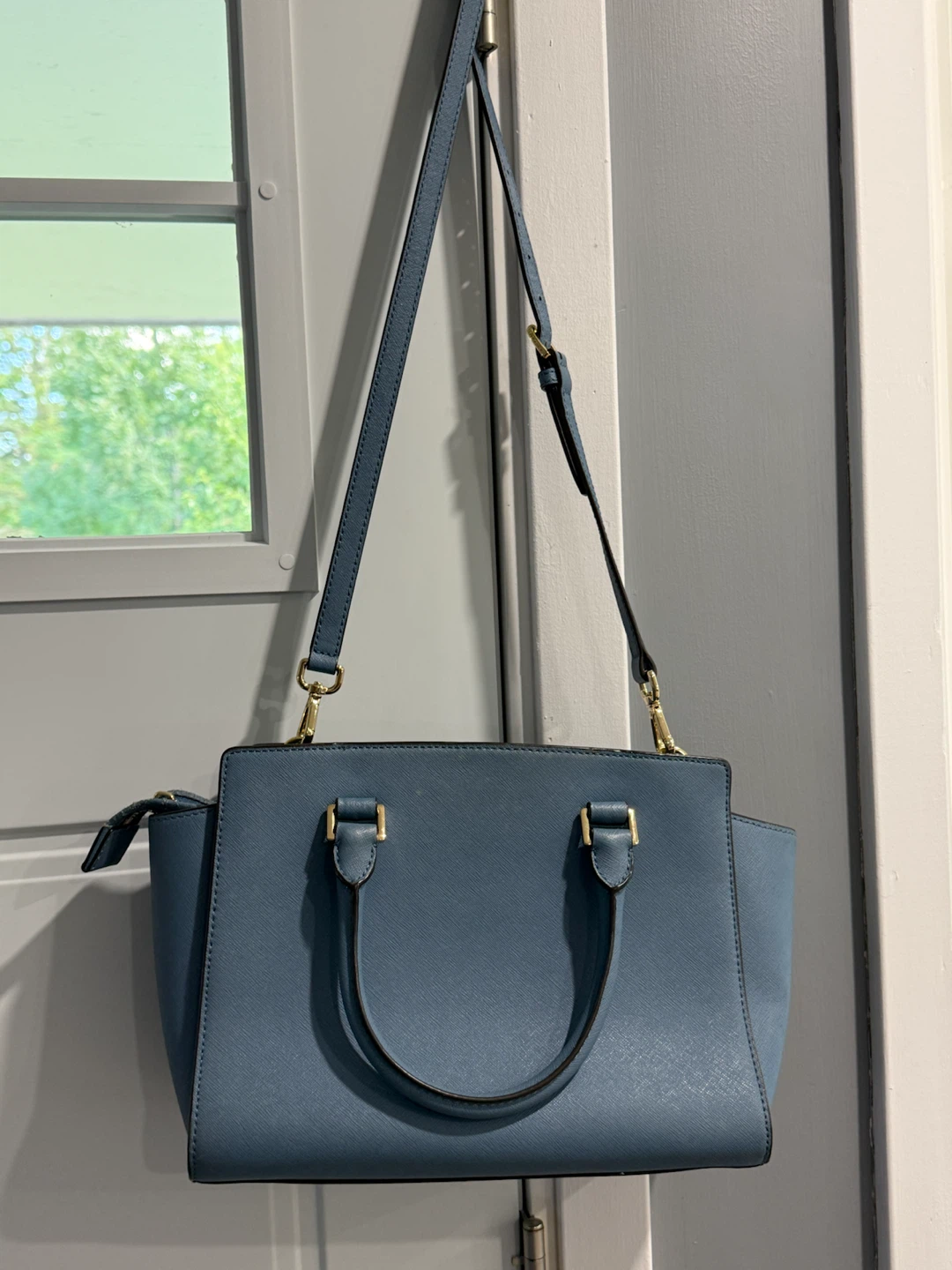 Michael Kors Blue Saffiano Leather Handbag - photo 3