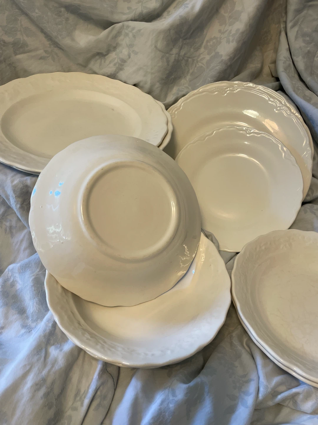 Set of 10 vintage Cream Ceramic Dinnerware Plates - photo 5