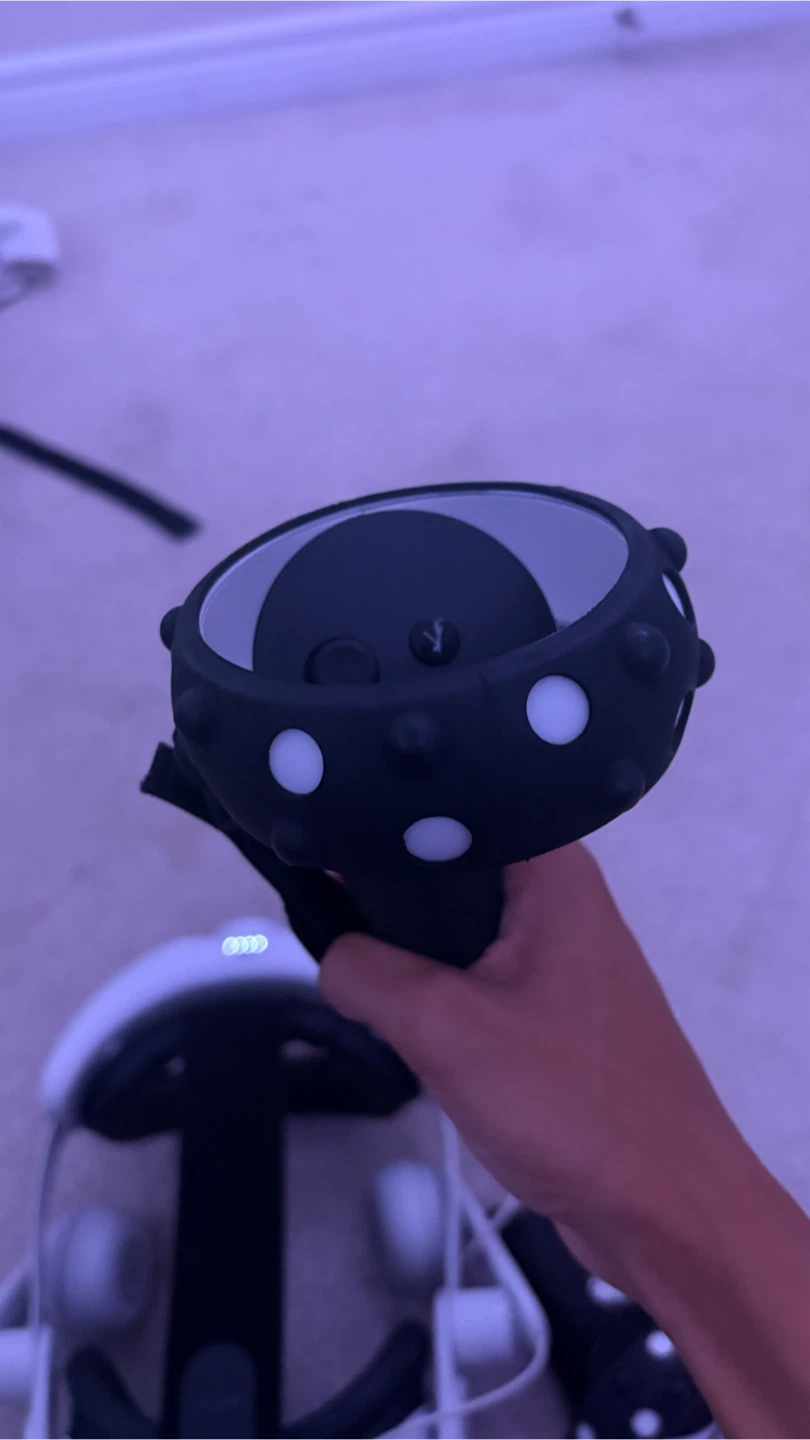 Meta Quest 2 128GB VR Headset - photo 2