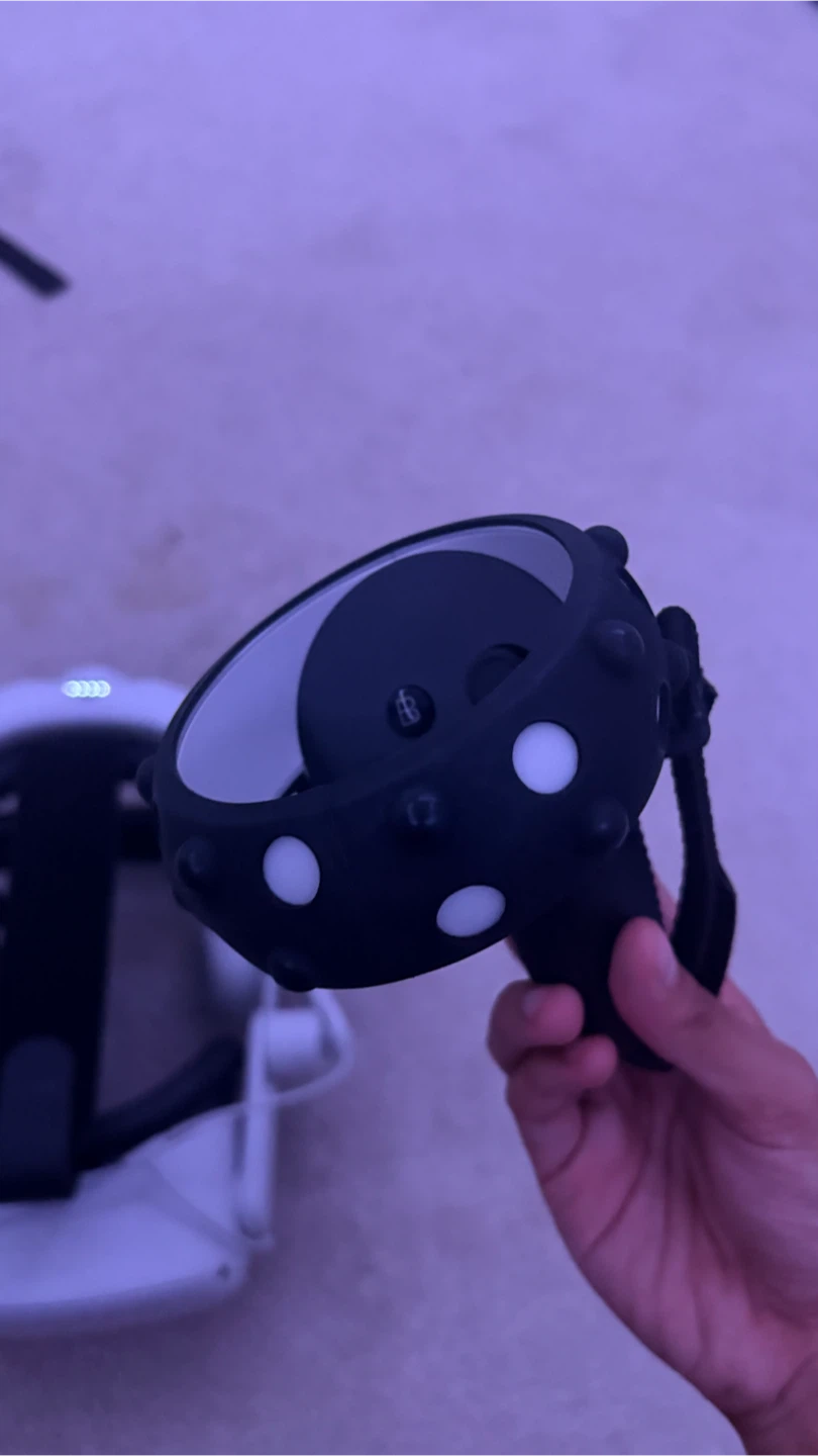 Meta Quest 2 128GB VR Headset - photo 3