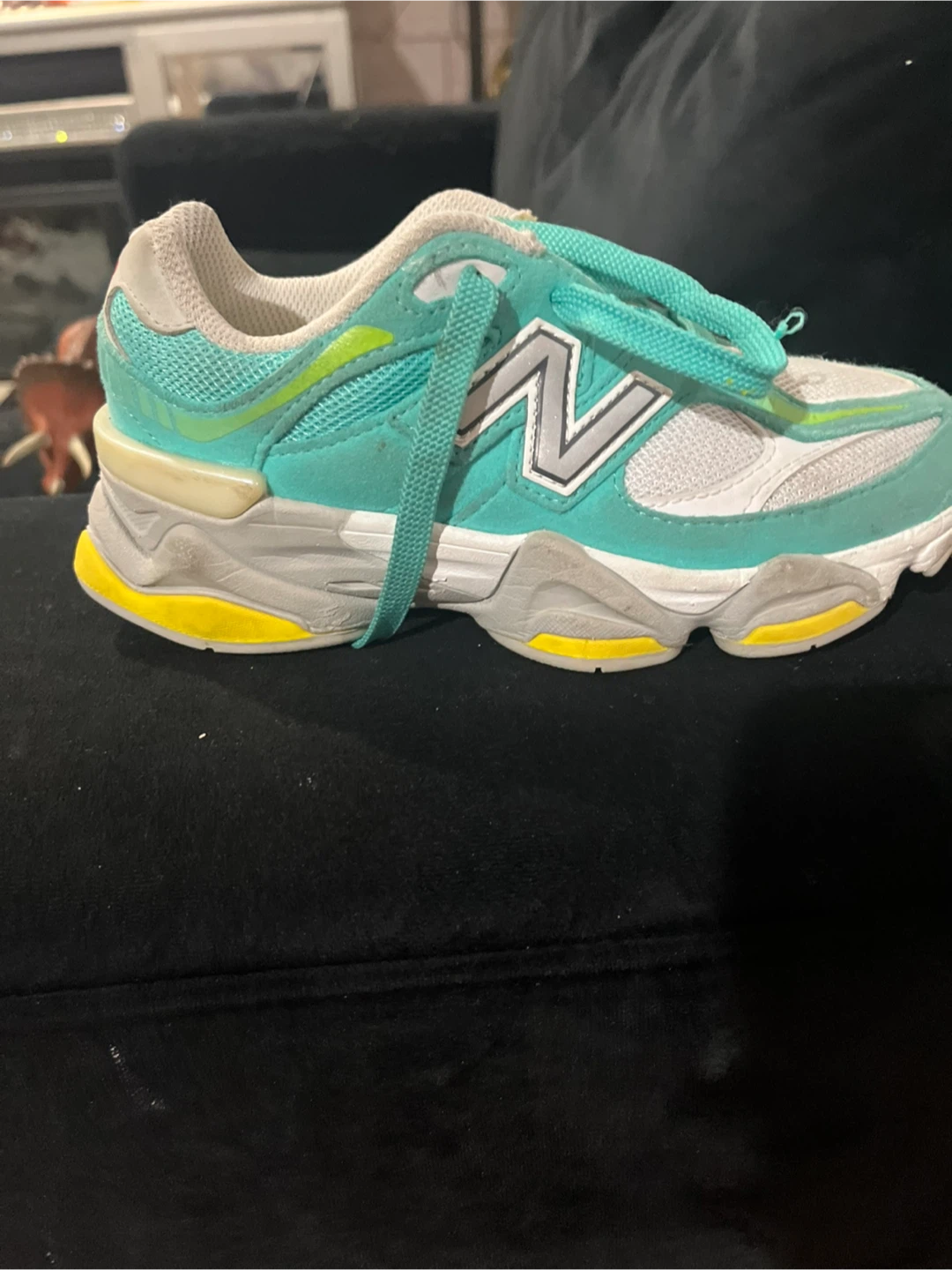 New Balance 9060 Kids Shoes Size 1 US