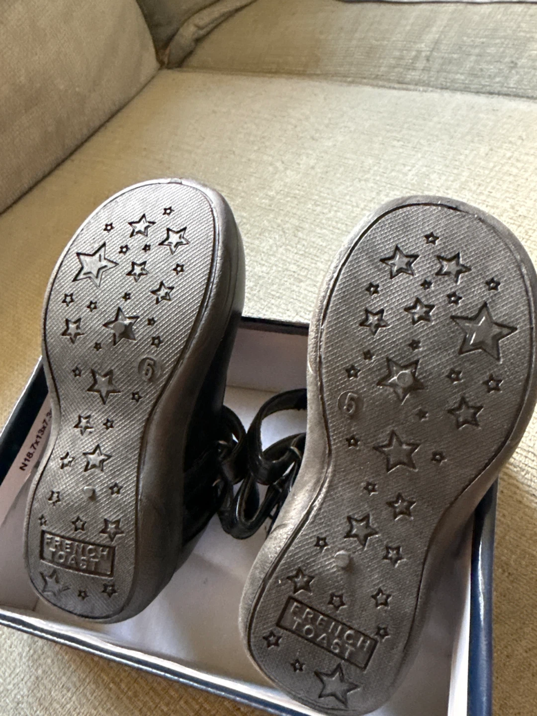 French Toast Girls Mary Jane Shoes Black Size 5 - photo 4