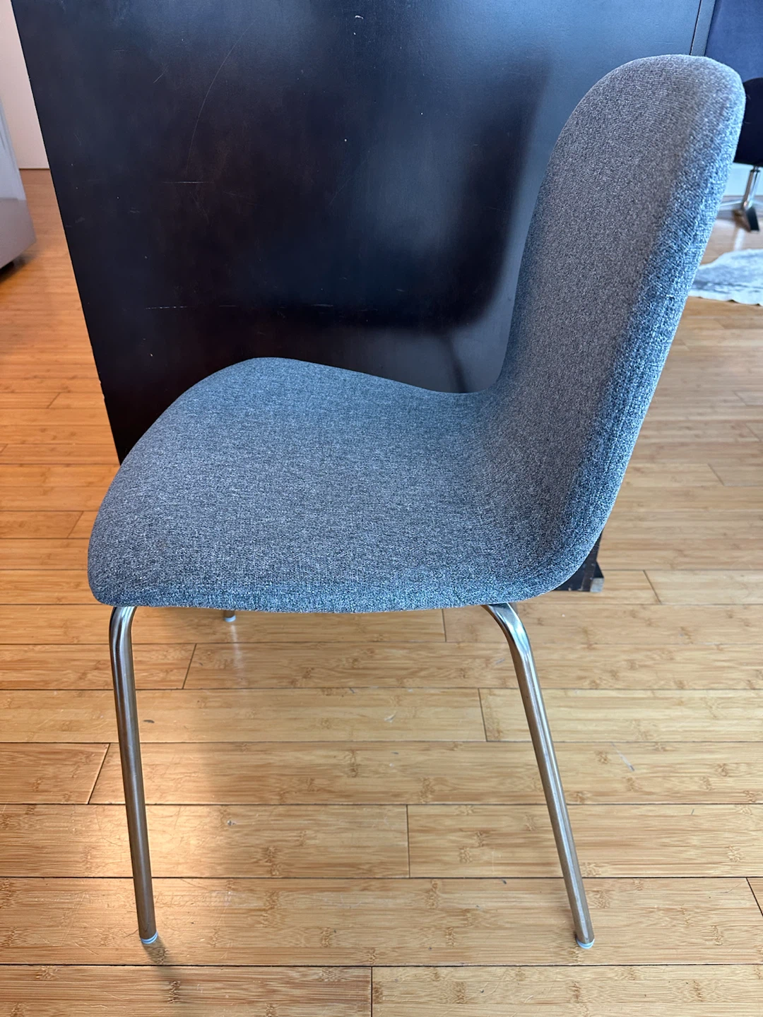 4 IKEA Karlpetter grey upholstered dining chairs - photo 5