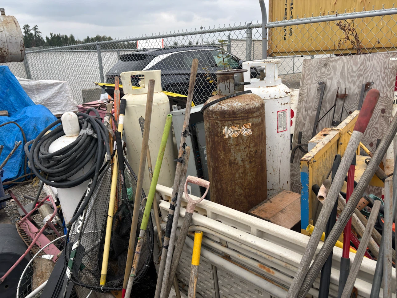 Assorted Propane Tanks