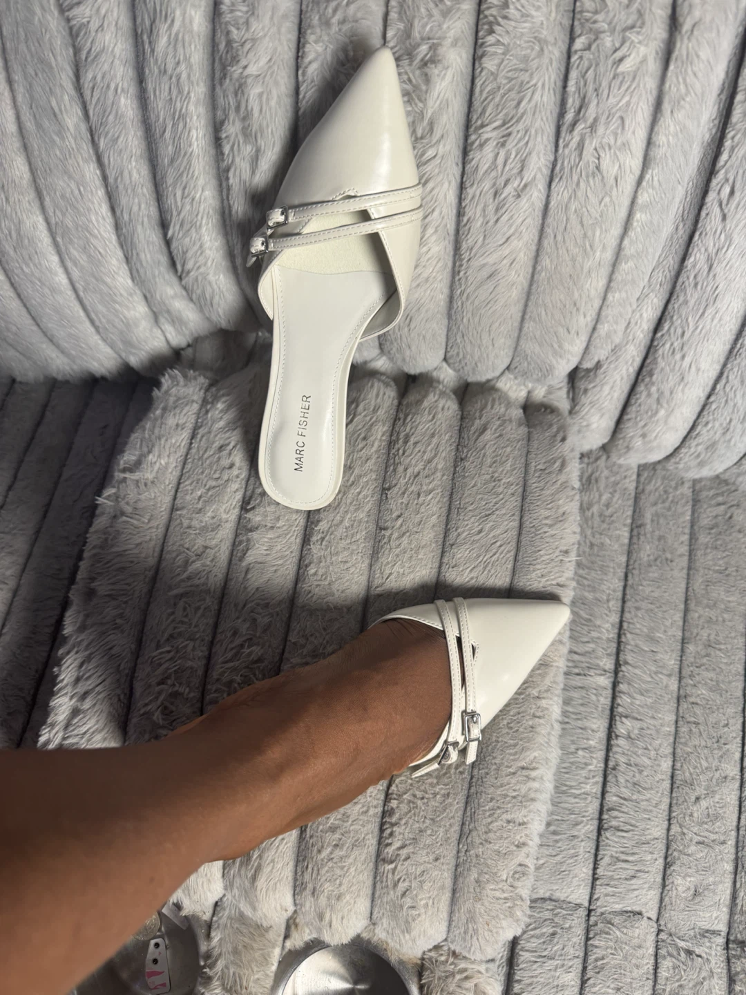 Marc Fisher White Kitten Heel Mules - photo 3