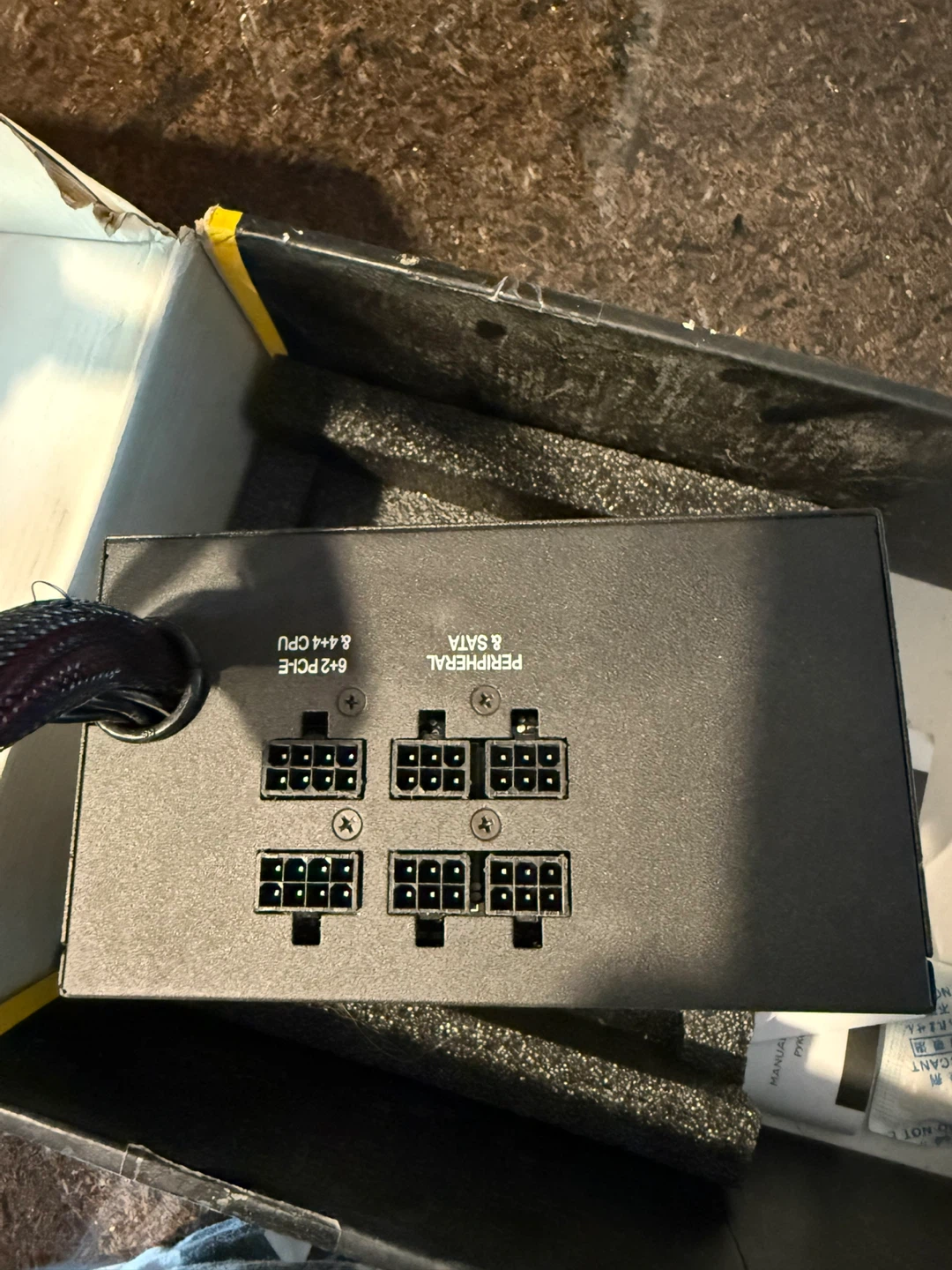 Corsair CS750M Semi-Modular Power Supply - photo 2