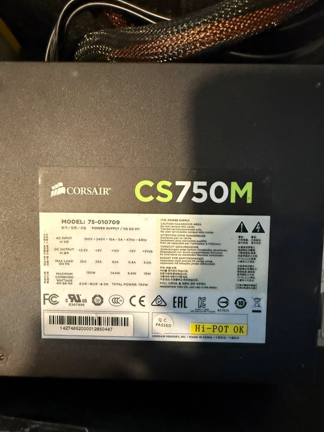 Corsair CS750M Semi-Modular Power Supply - photo 3