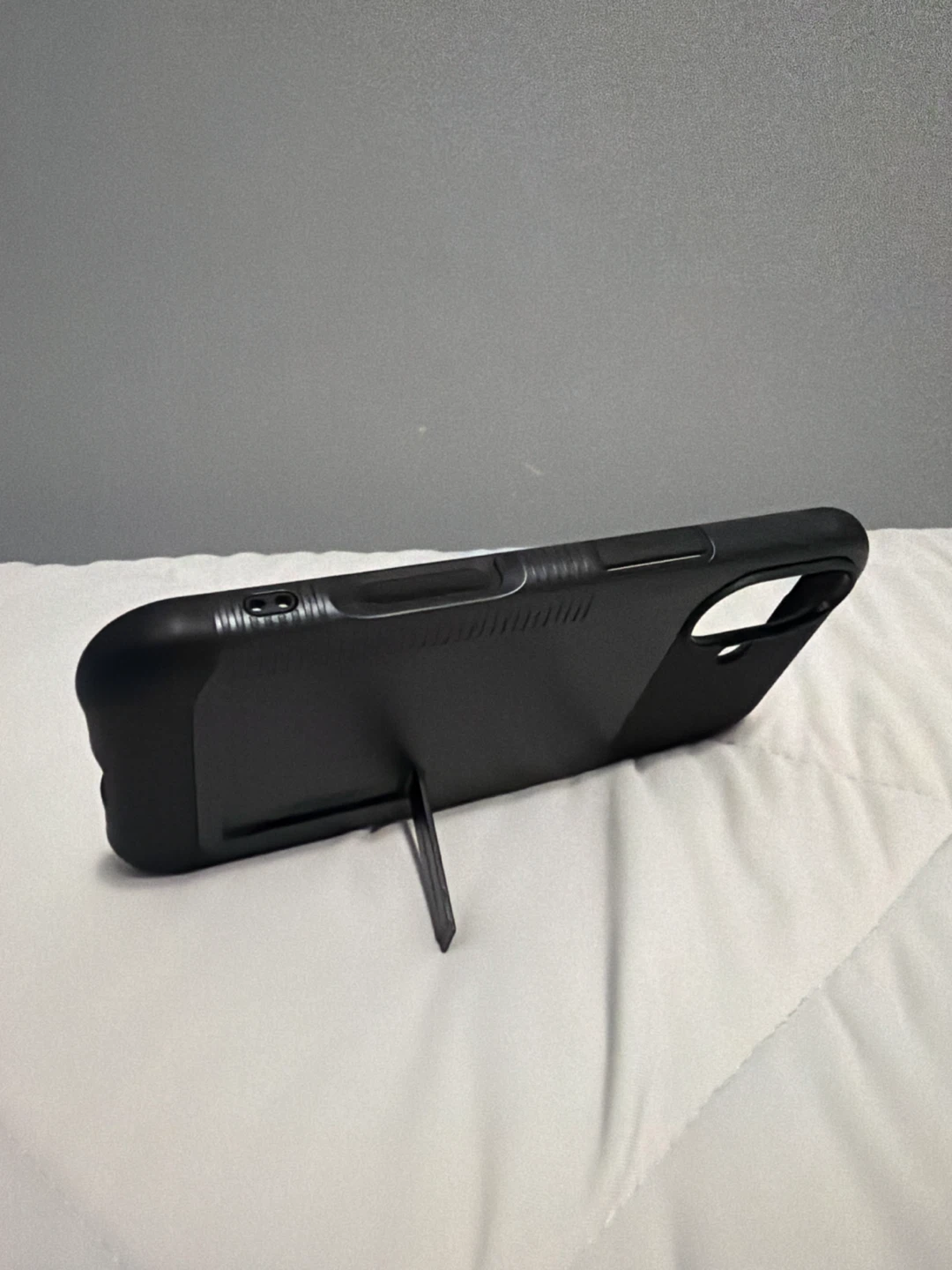 Spigen Slim Armor MagFit Phone Case for iPhone 17 - photo 3