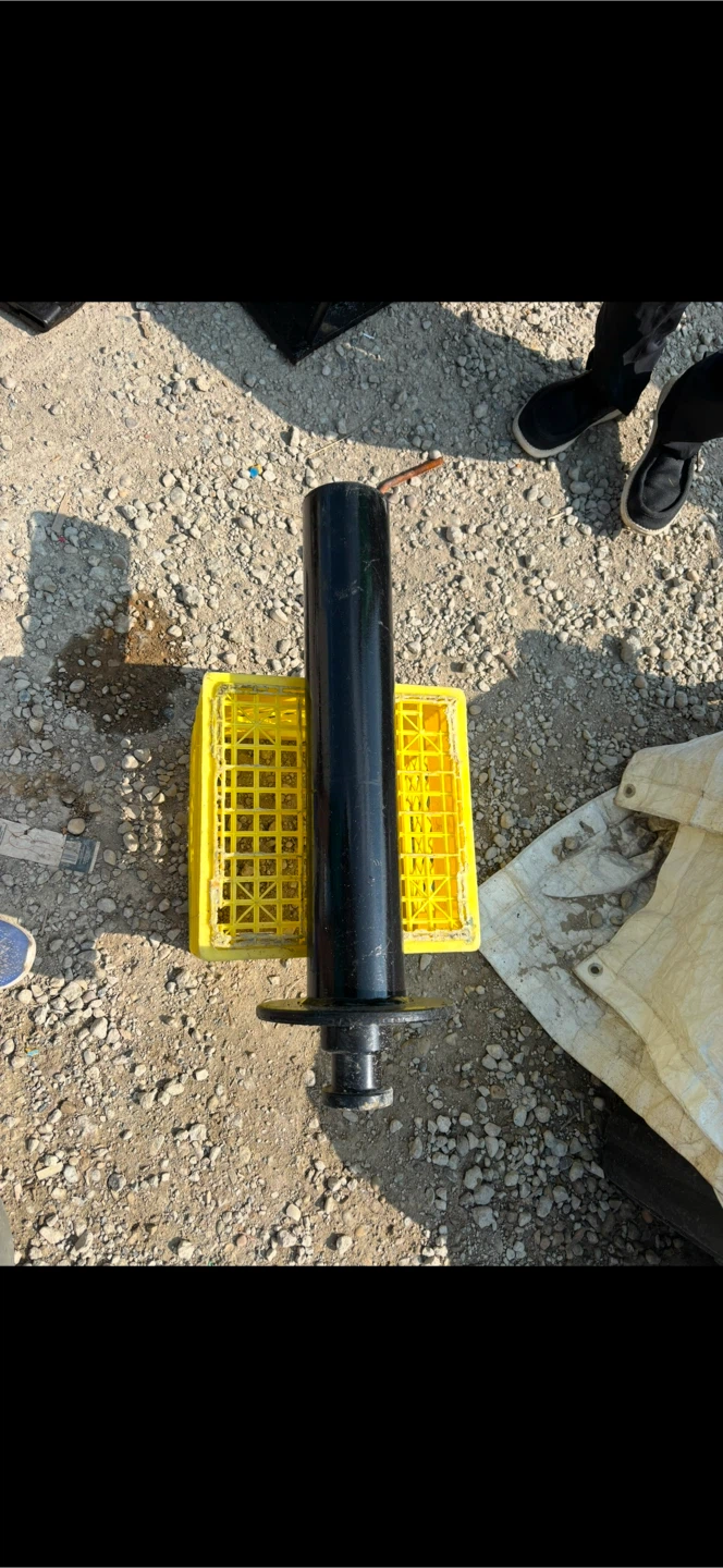 Fifth Wheel Hitches abd misc hitch parts