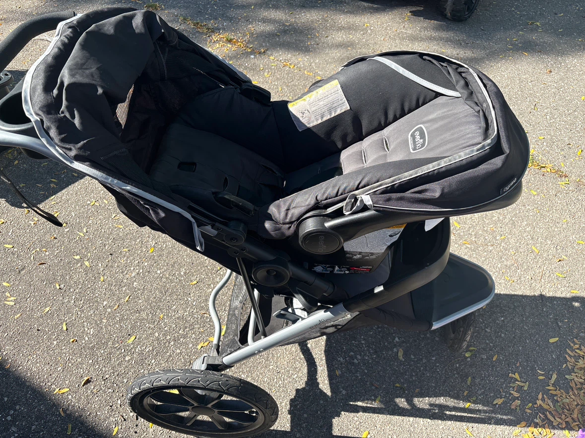 Evenflo Stroller with Car Seat Attachment