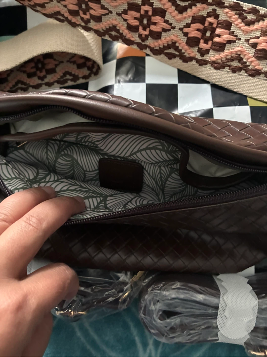 Gray Haus Bali Crossbody - Mahogany - photo 4