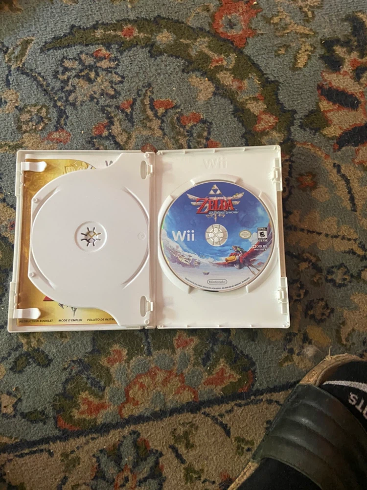 The Legend of Zelda: Skyward Sword - Wii - photo 2