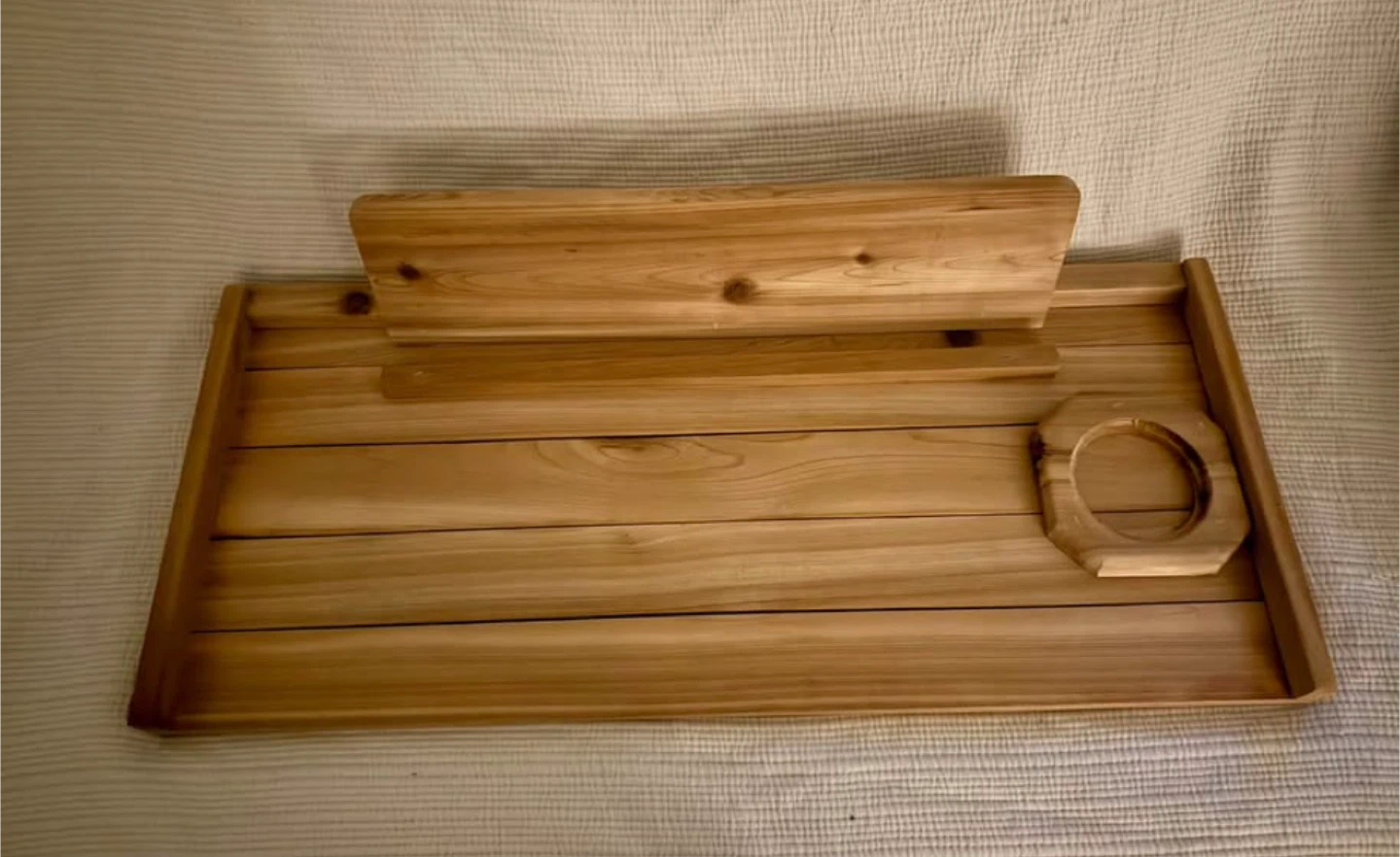 $50 - brand new natural cedar wood bathtub tray