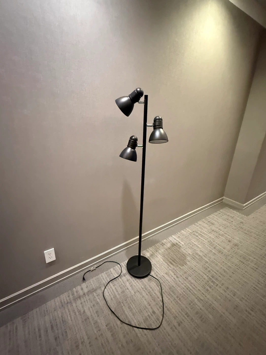 Black 3-Head Floor Lamp - photo 2