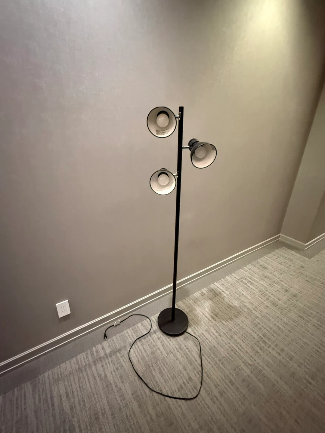 Black 3-Head Floor Lamp - photo 3