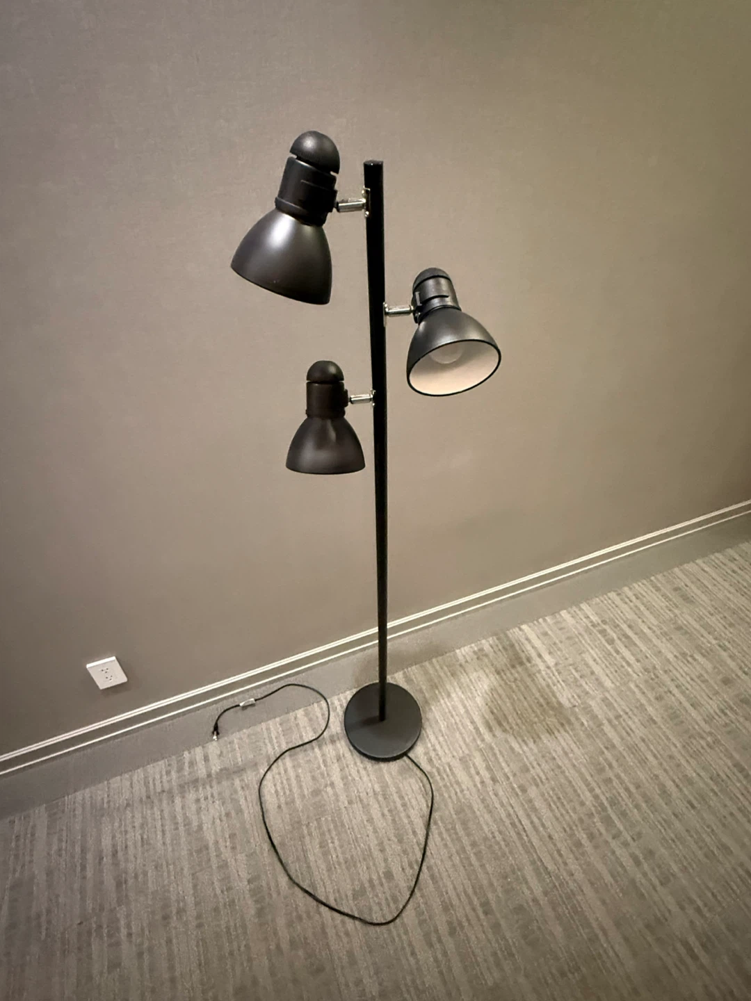 Black 3-Head Floor Lamp - photo 4