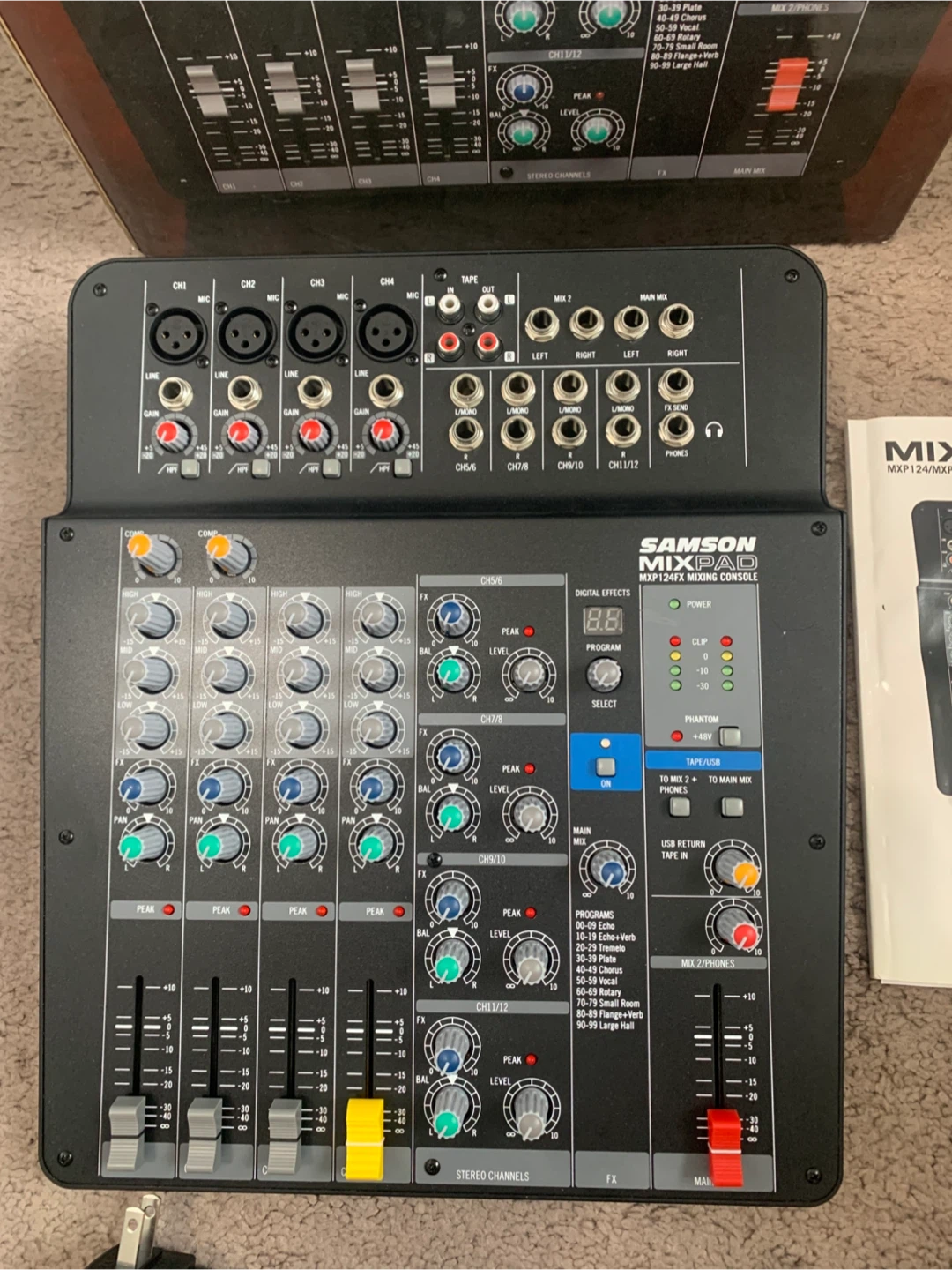 Samson Mixpad MXP124FX 12-Channel Stereo Mixer - photo 2