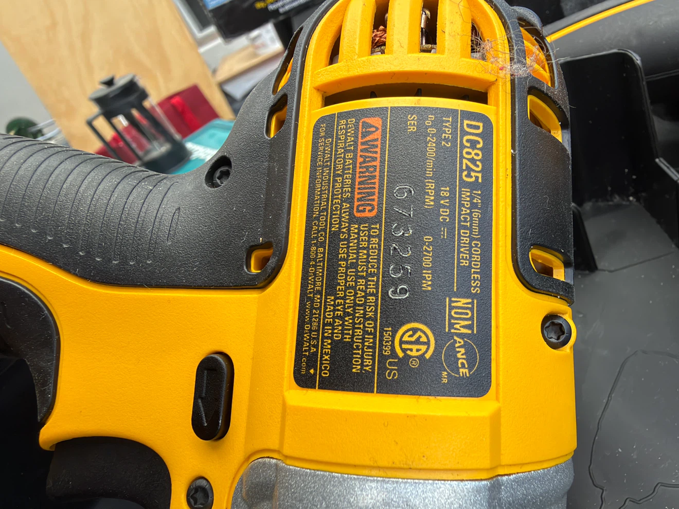 Dewalt DC825 1/4" Cordless Impact Driver - photo 3