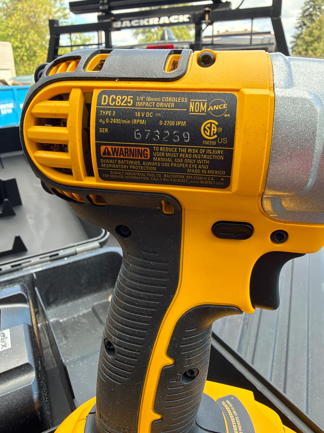 Dewalt DC825 1/4" Cordless Impact Driver - photo 4