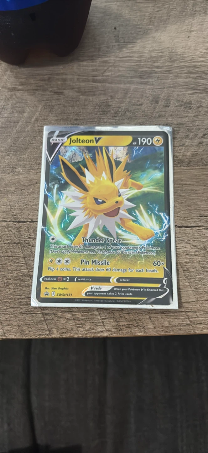Pokemon Jolteon V Trading Card