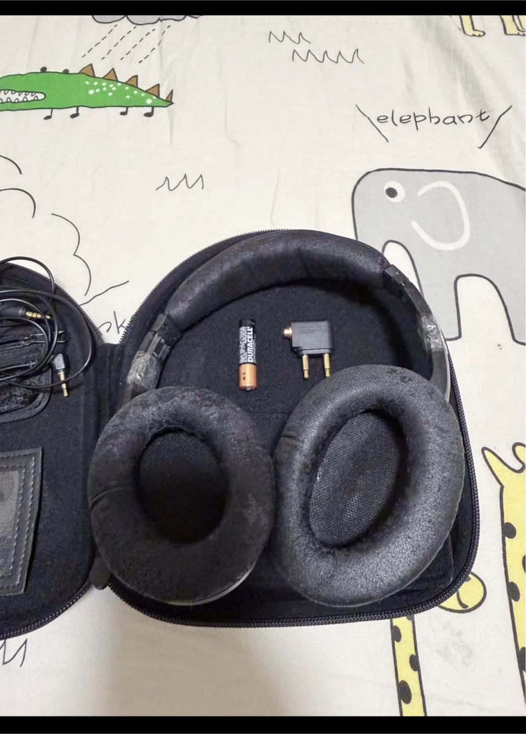 Bose QuietComfort Noise Cancelling Headphones(working) - photo 5