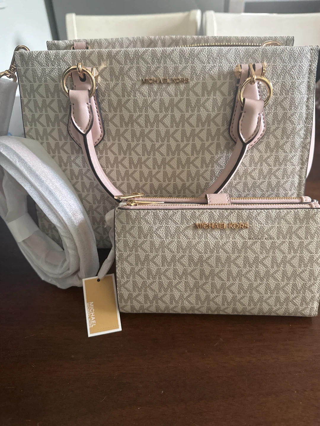 Michael Kors Tote Bag and Wallet Set