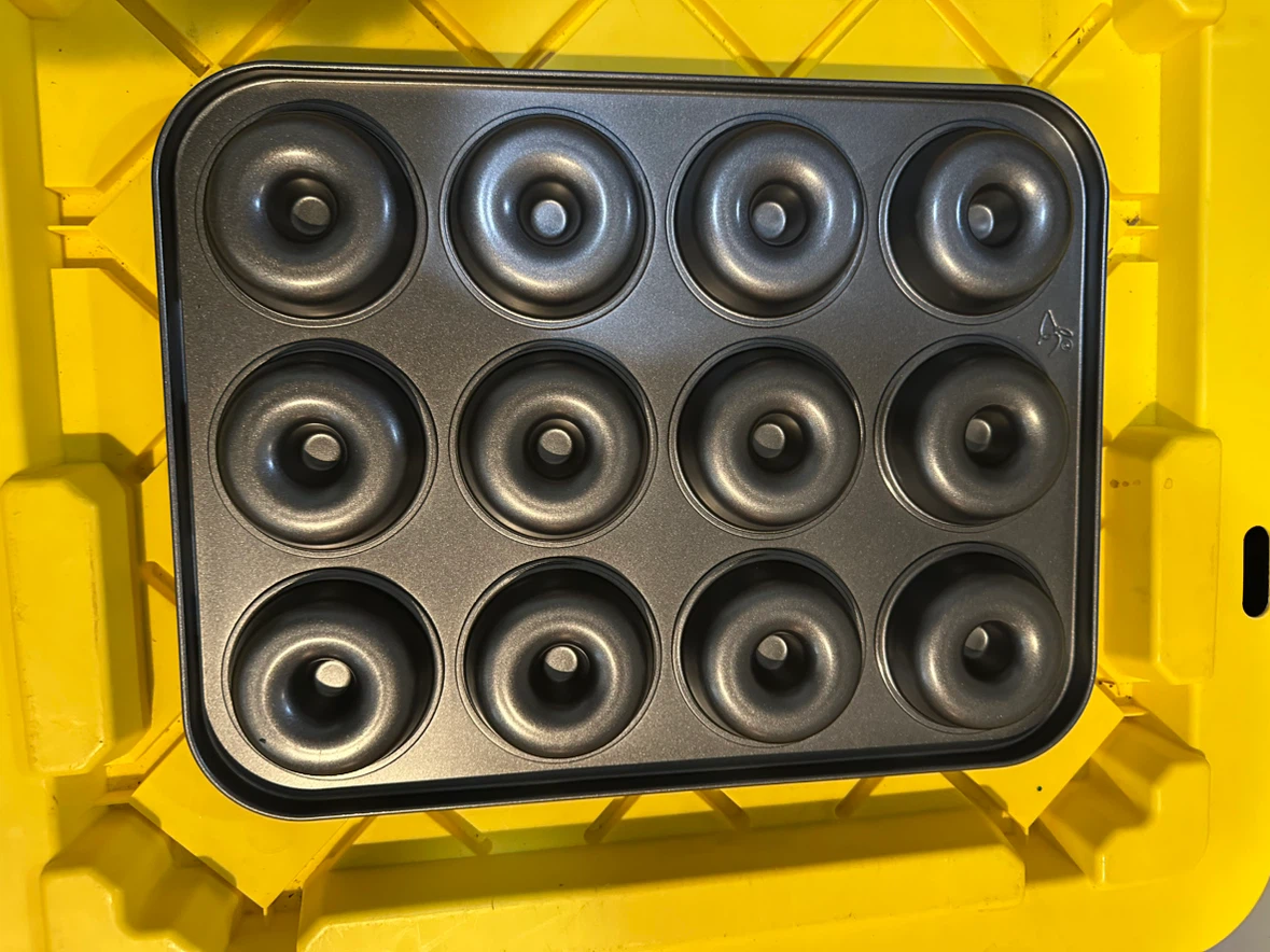12-Cavity Non-Stick Donut Baking Pan - photo 2
