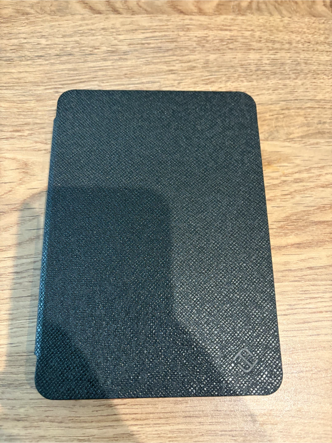 Amazon Kindle Paperwhite e-reader with case - photo 3