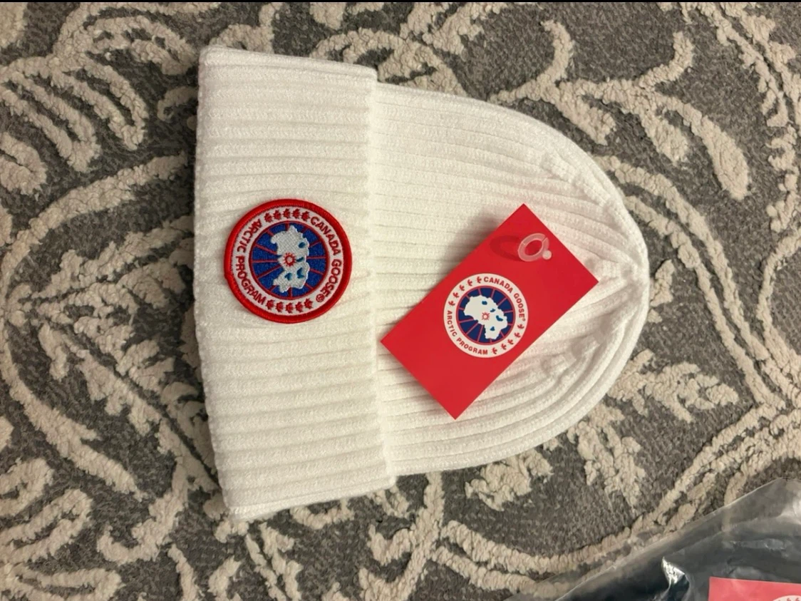 Canada Goose Beanies For Sale - photo 2