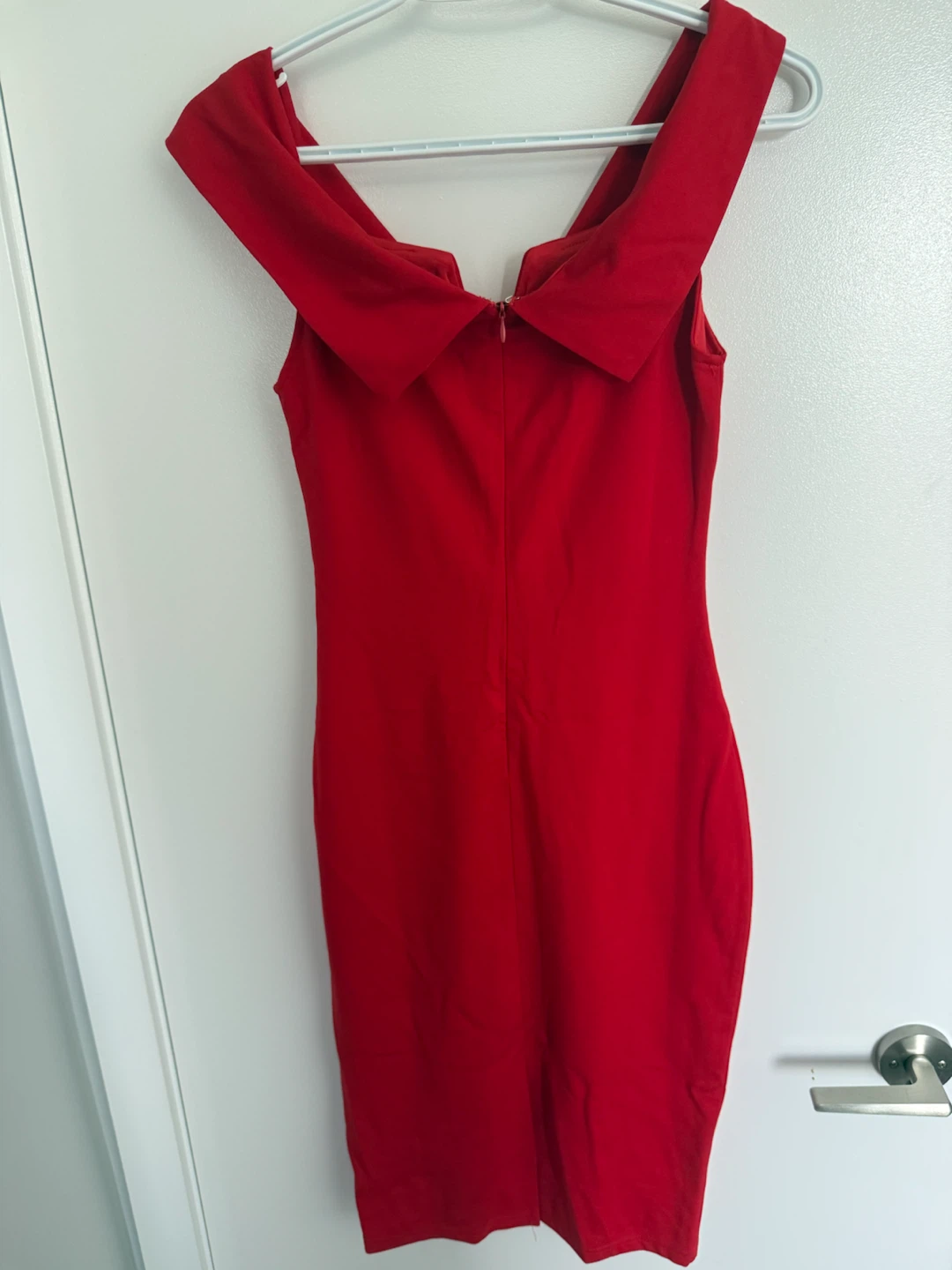 NEW Forever 21 Red Off-the-Shoulder Dress - Size S - photo 2