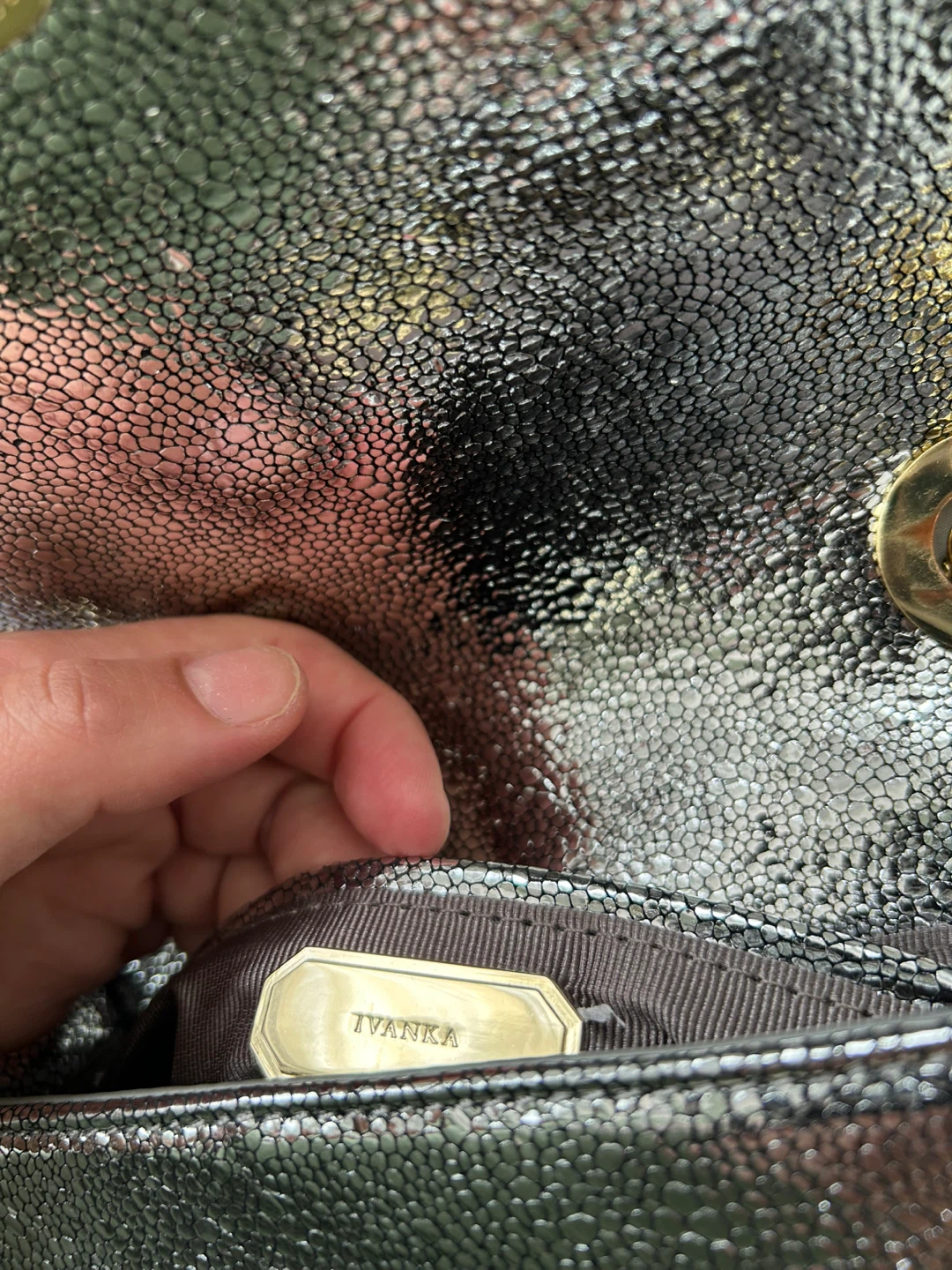 Ivanka Trump Silver Textured Shoulder Bag - photo 4