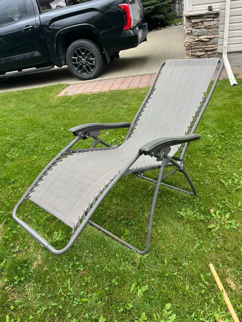 Grey Zero Gravity Lounge Chair
