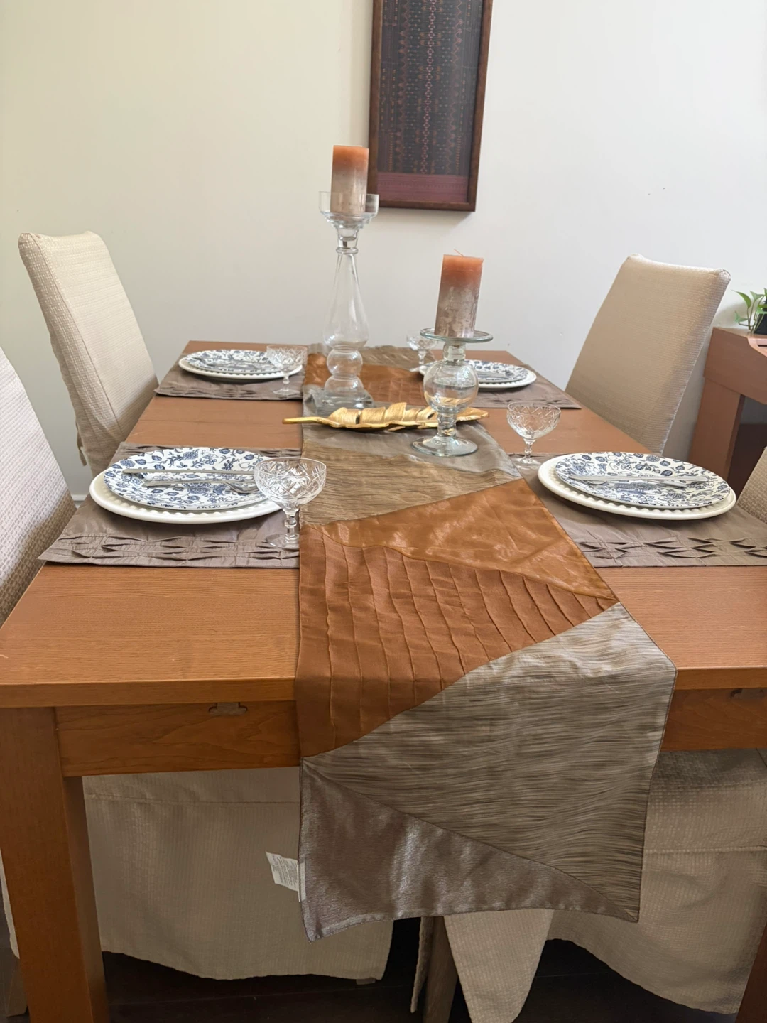 Dinning table with chairs
