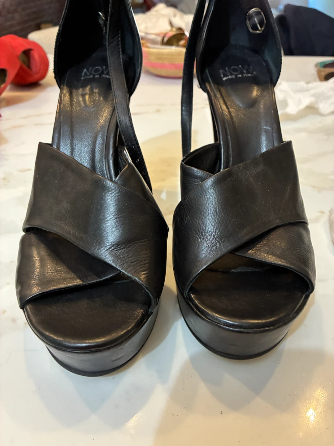 NOW Made in Italy Black Leather Platform Shoes Size 39 - photo 2