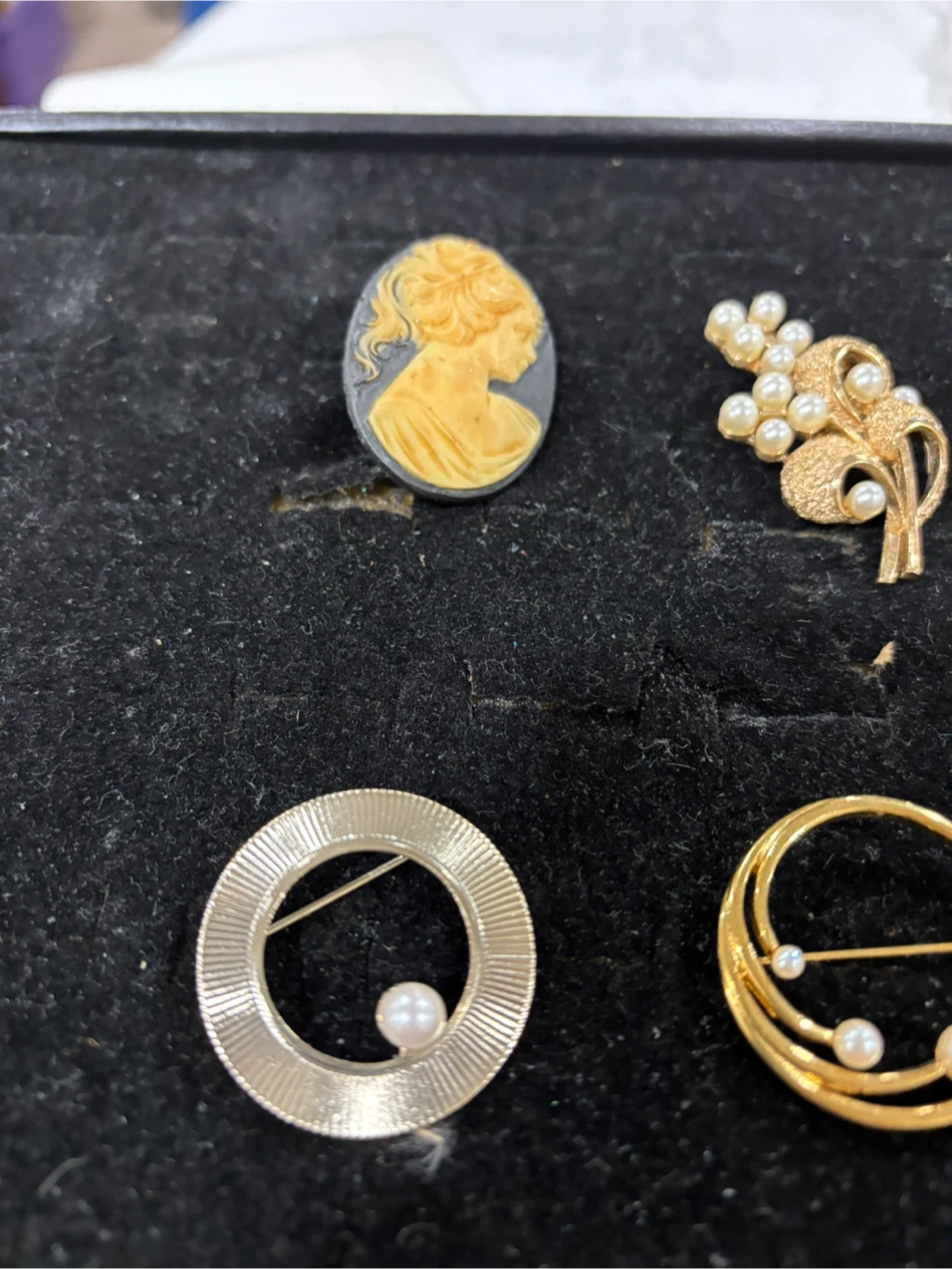 Vintage Style Brooch Collection - Set of 8 - photo 2